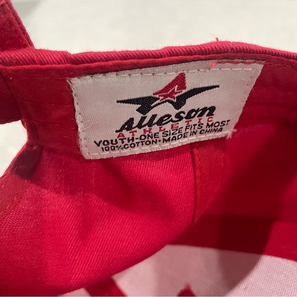 Red Baseball hat - Picture 4 of 6